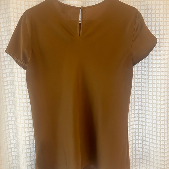 Express Gold Blouse - Picture 2 of 2